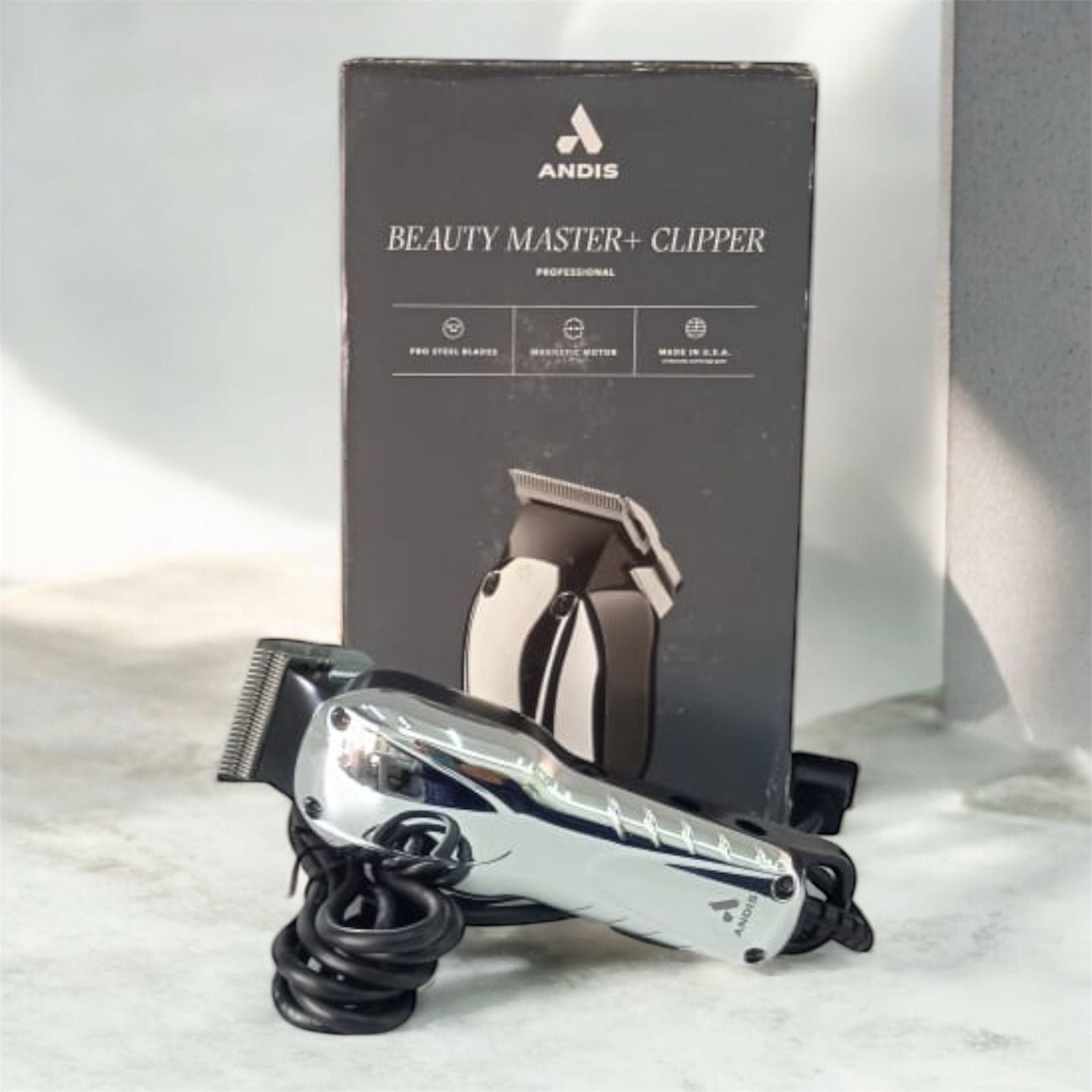 Clipper Profesional Andis Beauty Master+ con cuchillas ajustables para barbería profesional